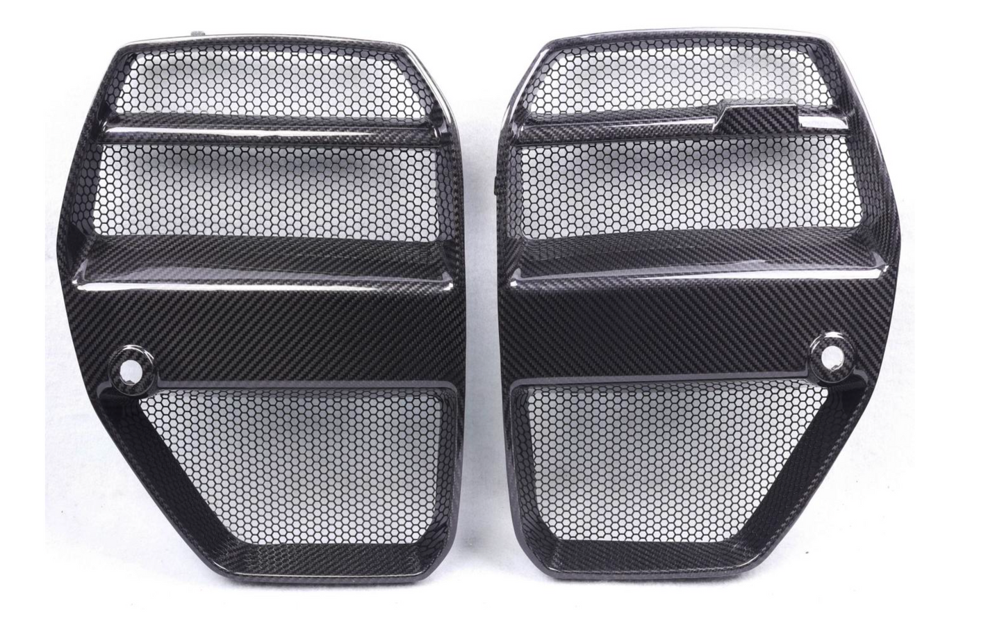 Carbonique V-Style Dry Carbon Fiber Front Grille with Anti-Stone Mesh for BMW M3/M4 (G80 G81 G82 G83) – 2021+