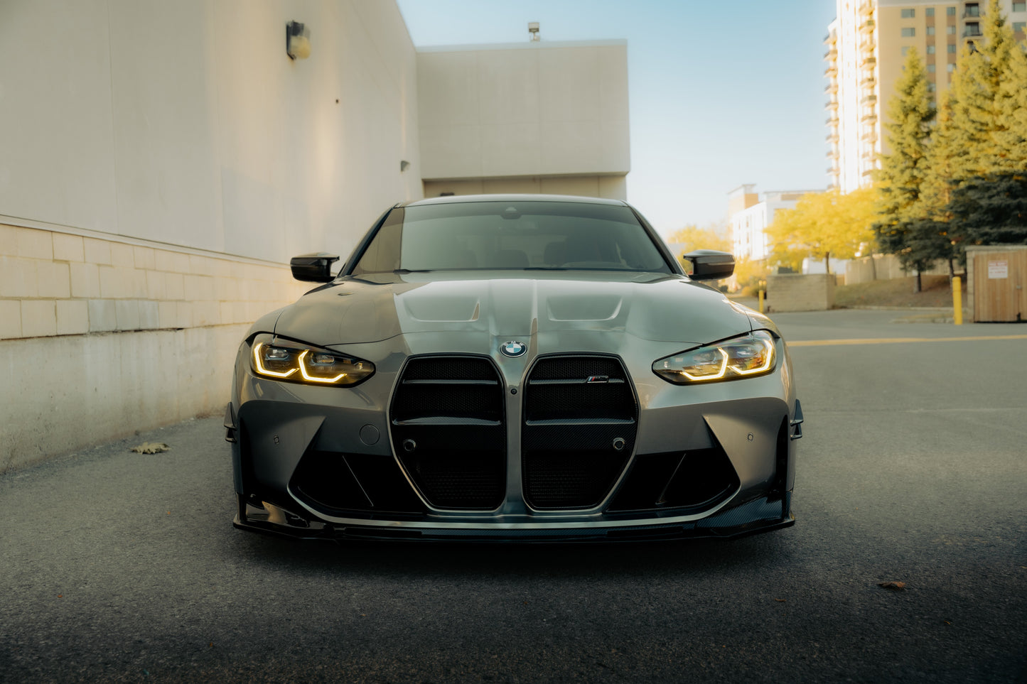 Carbonique V-Style Dry Carbon Fiber Front Grille with Anti-Stone Mesh for BMW M3/M4 (G80 G81 G82 G83) – 2021+